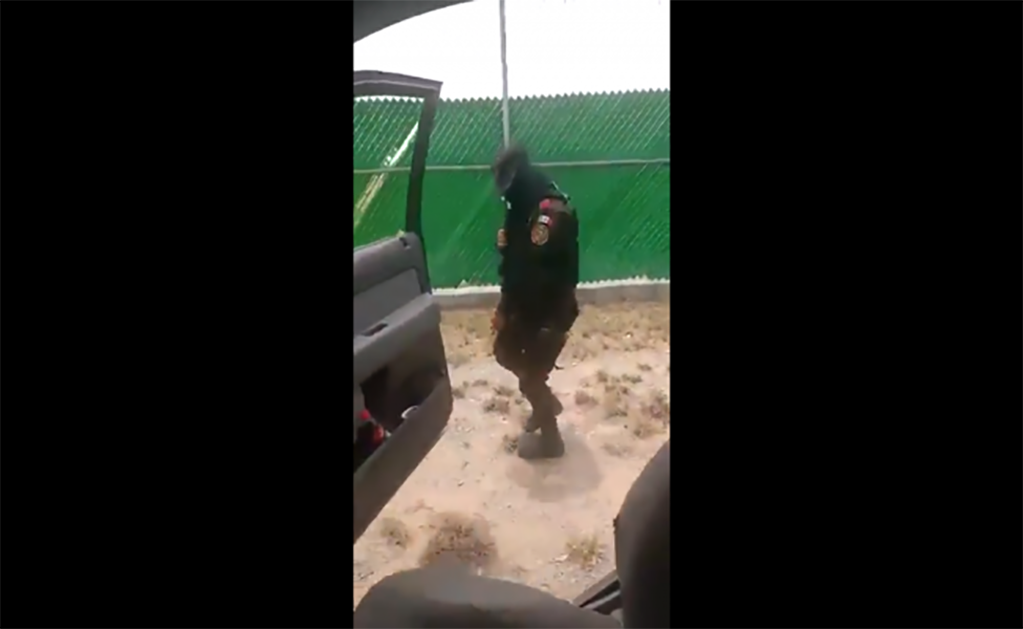 Video. Policía de Nuevo León le entra al "Chona Challenge"