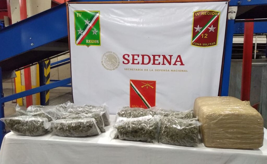 Aseguran 22 kilos de marihuana en aeropuerto