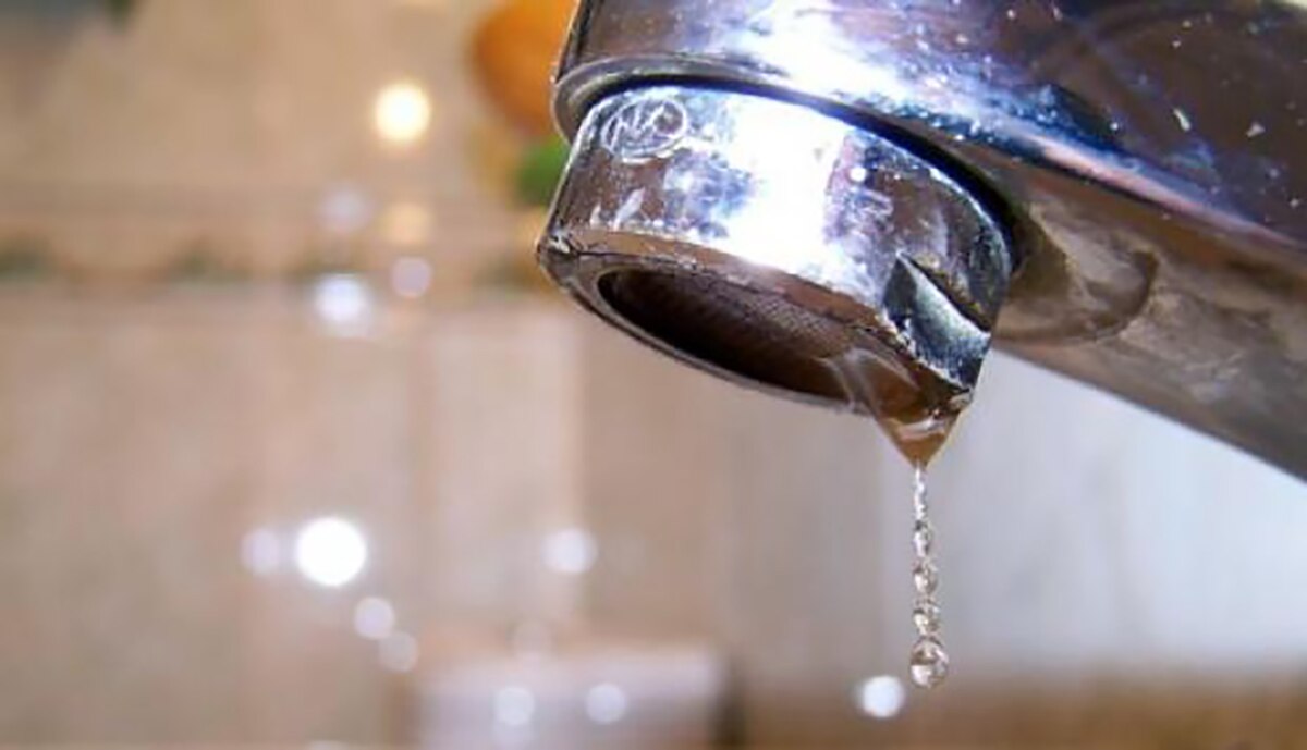 Por falta de agua vecinos bloquean calles al norte de la ciudad