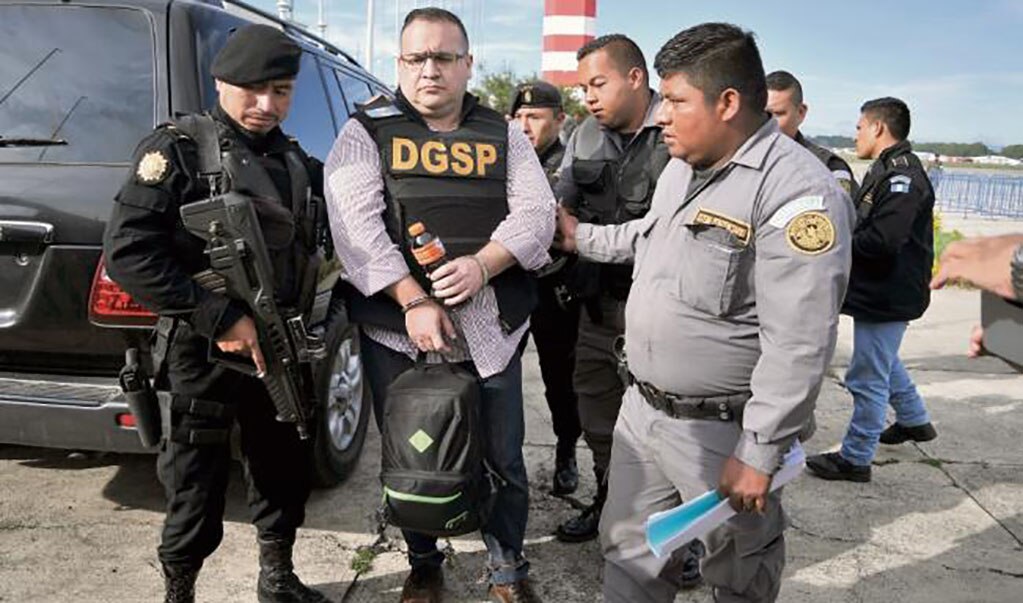 Foto: El UniversaJavier Duarte, ex gobernador de Veracruz, fue detenido el 15 de abril en Guatemala, acusado de desvío de recursos, delincuencia organizada y lavado de dinero.