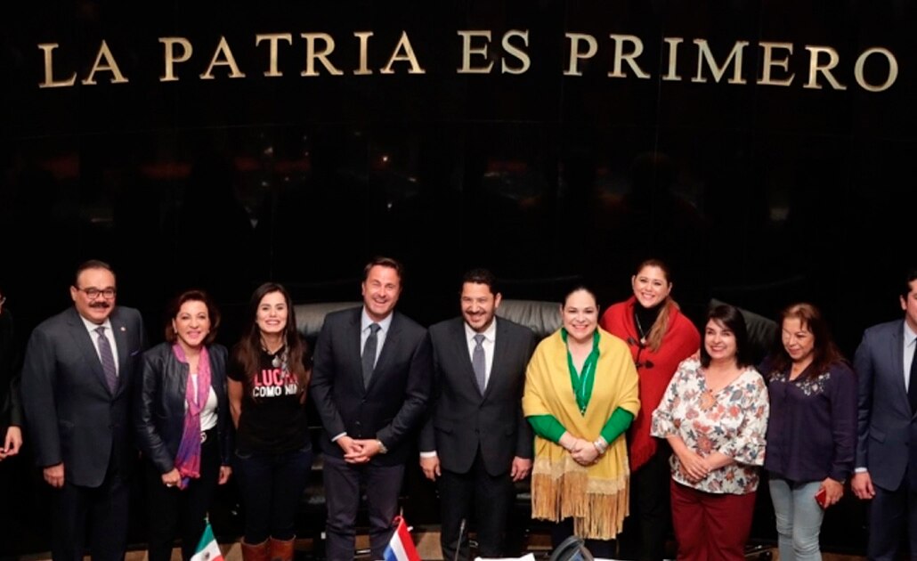 Primer ministro de Luxemburgo pide al Senado legislar matrimonios igualitarios