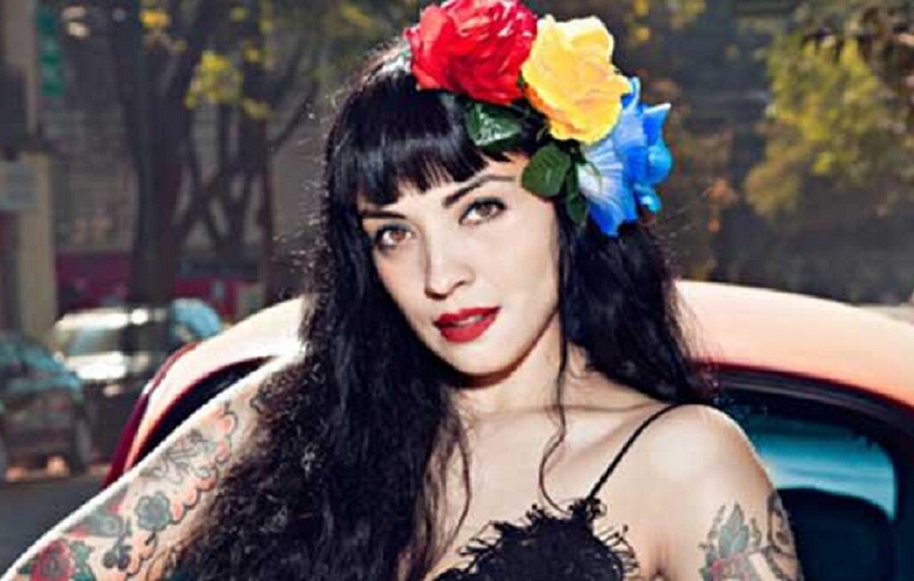 Mon Laferte interpreta tema de "Sailor Moon"
