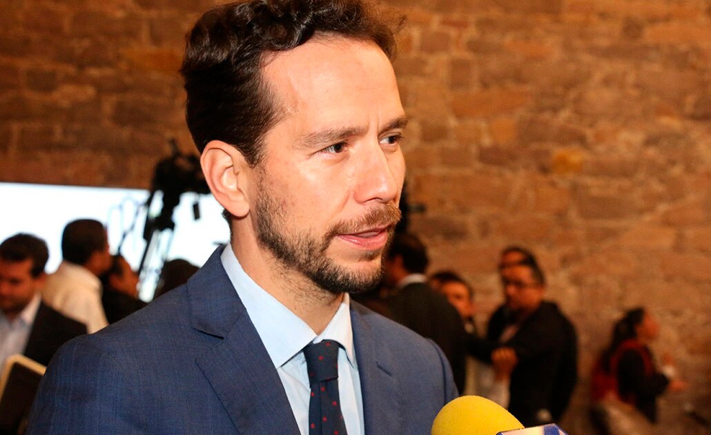 "Funcionarios y empleados de ayuntamiento tendrán mismos servicios médicos"