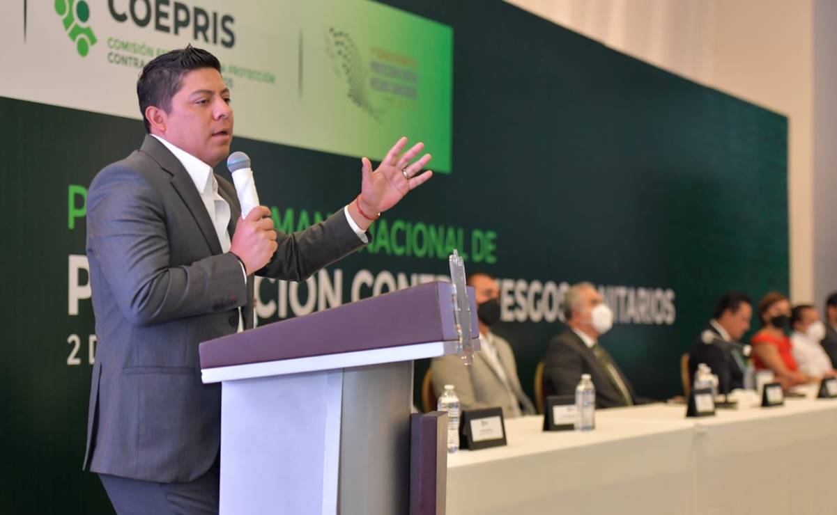 Llama Ricardo Gallardo a potosinos a vacunarse contra Covid-19; hay 184 mil dosis disponibles 