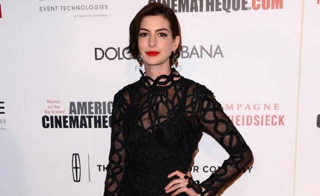 Anne Hathaway subirá de peso y advierte sobre burlas