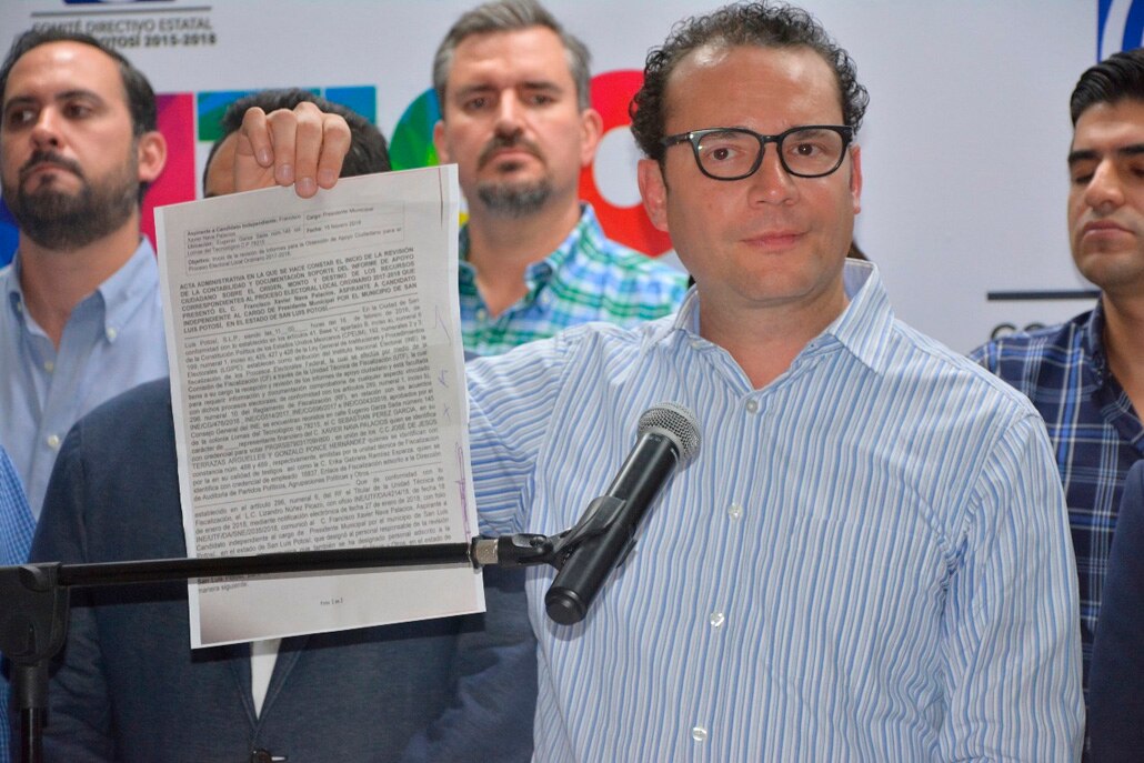 INE se contradice: Xavier Nava