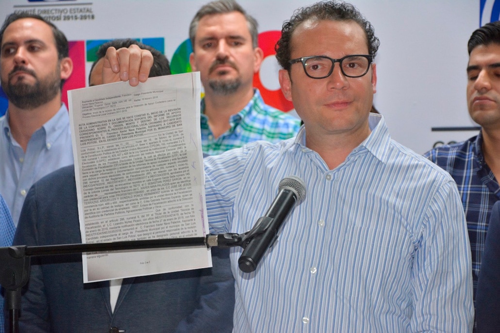 INE se contradice: Xavier Nava