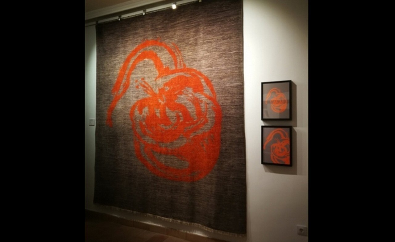  Muestra exhibe alfombras tejidas por mujeres afganas