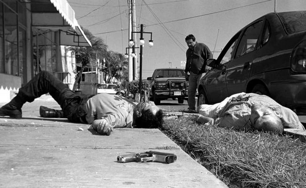 La esquina en donde quedó tendido el capo se convirtió en un punto de los narcotours. Foto: Archivo EL UNIVERSAL