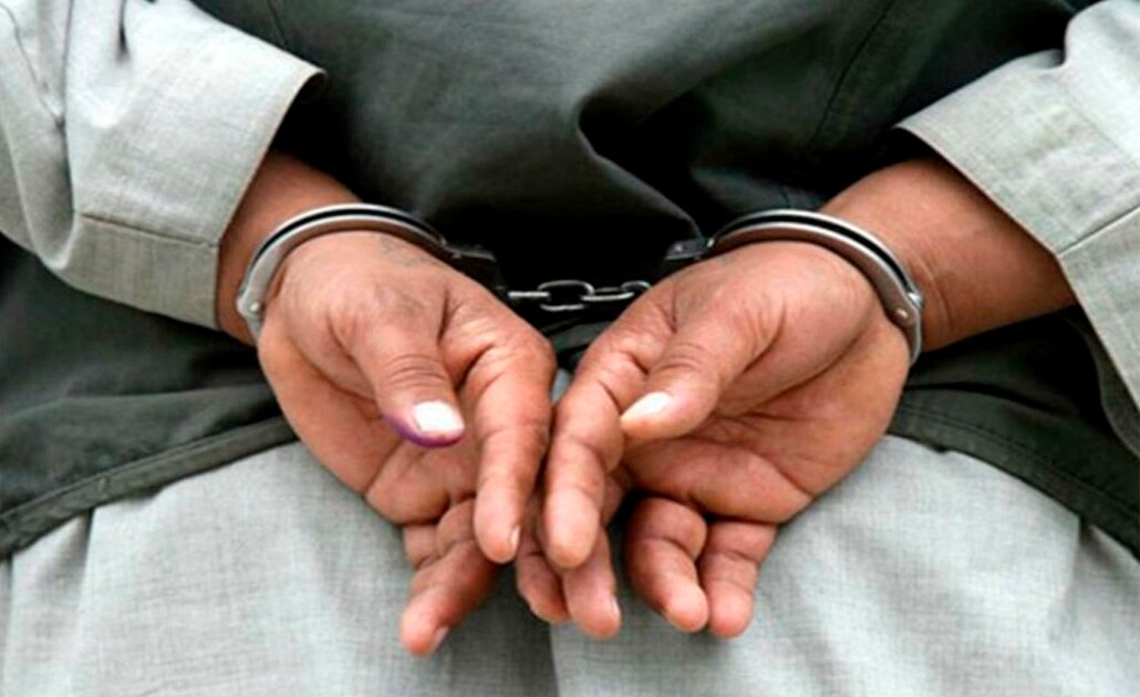 Robó y detonó un petardo en tienda de abarrotes