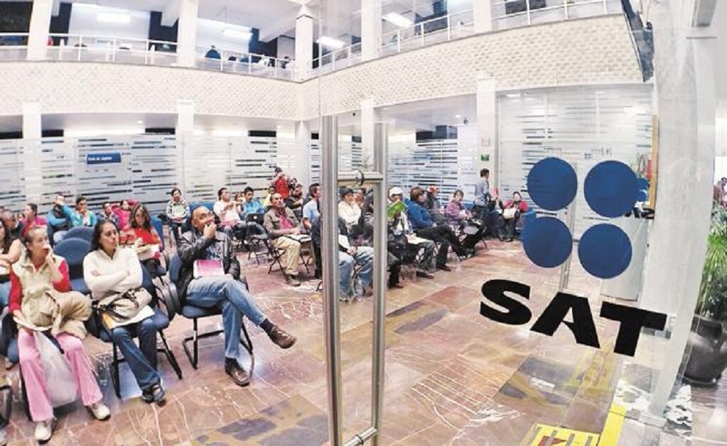 SAT usará temporalmente esquema anterior para descarga masiva de facturas electrónicas