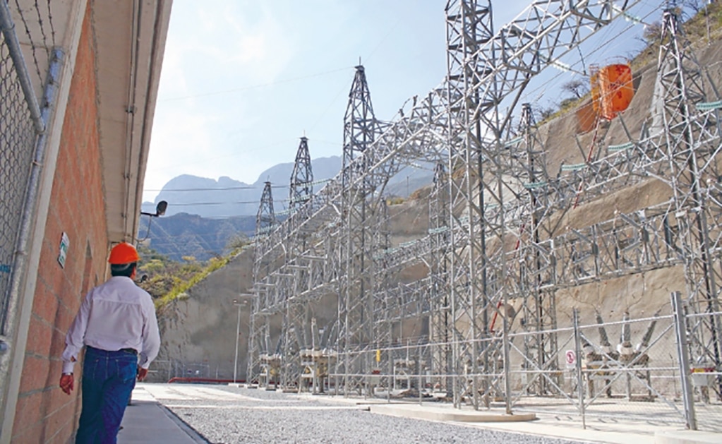 33 contratos energéticos en la mira de CFE