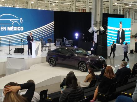 Dan banderazo a la producción del primer BMW 100% hecho en San Luis Potosí