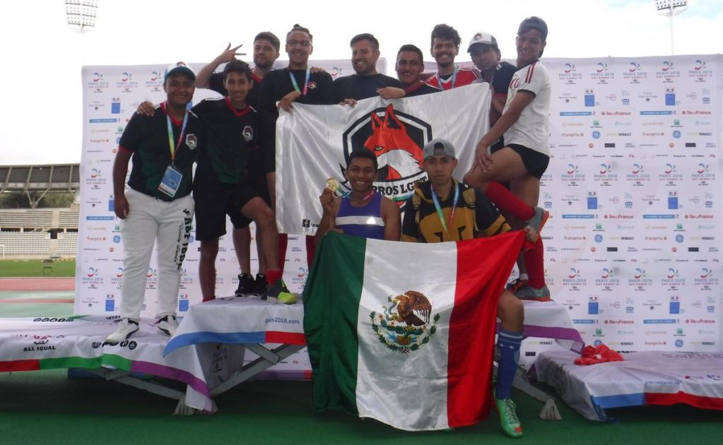 Delegación mexicana. Foto: @ZorrosLGBT