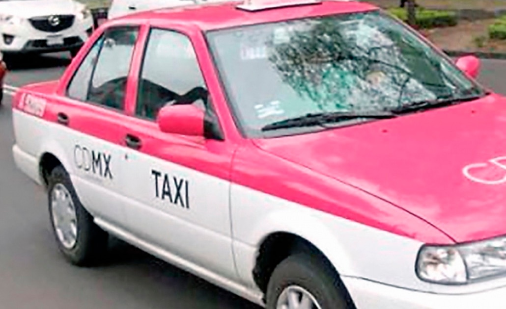 Fingen taxistas choque para secuestrar a tres menores
