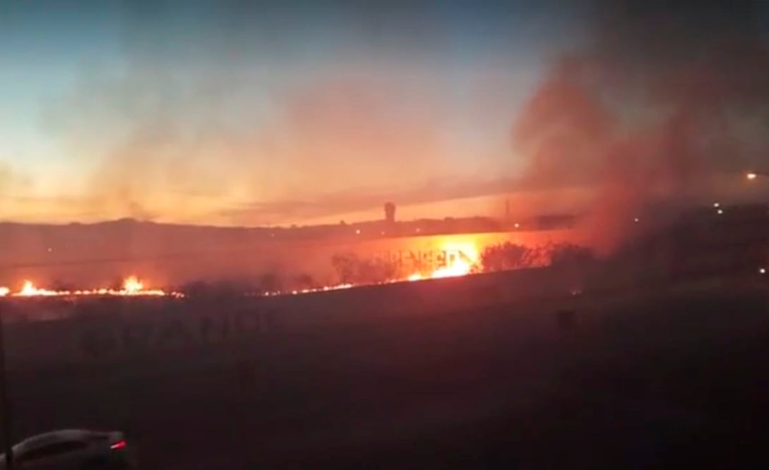 Reportan incendio en carretera Matehuala