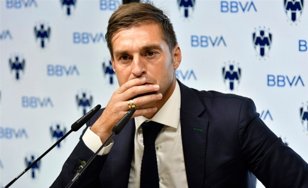 Diego Alonso no es más el DT de Rayados