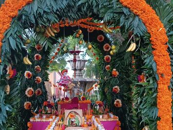 Misticismo y alegría del Xantolo se apoderan de la capital potosina