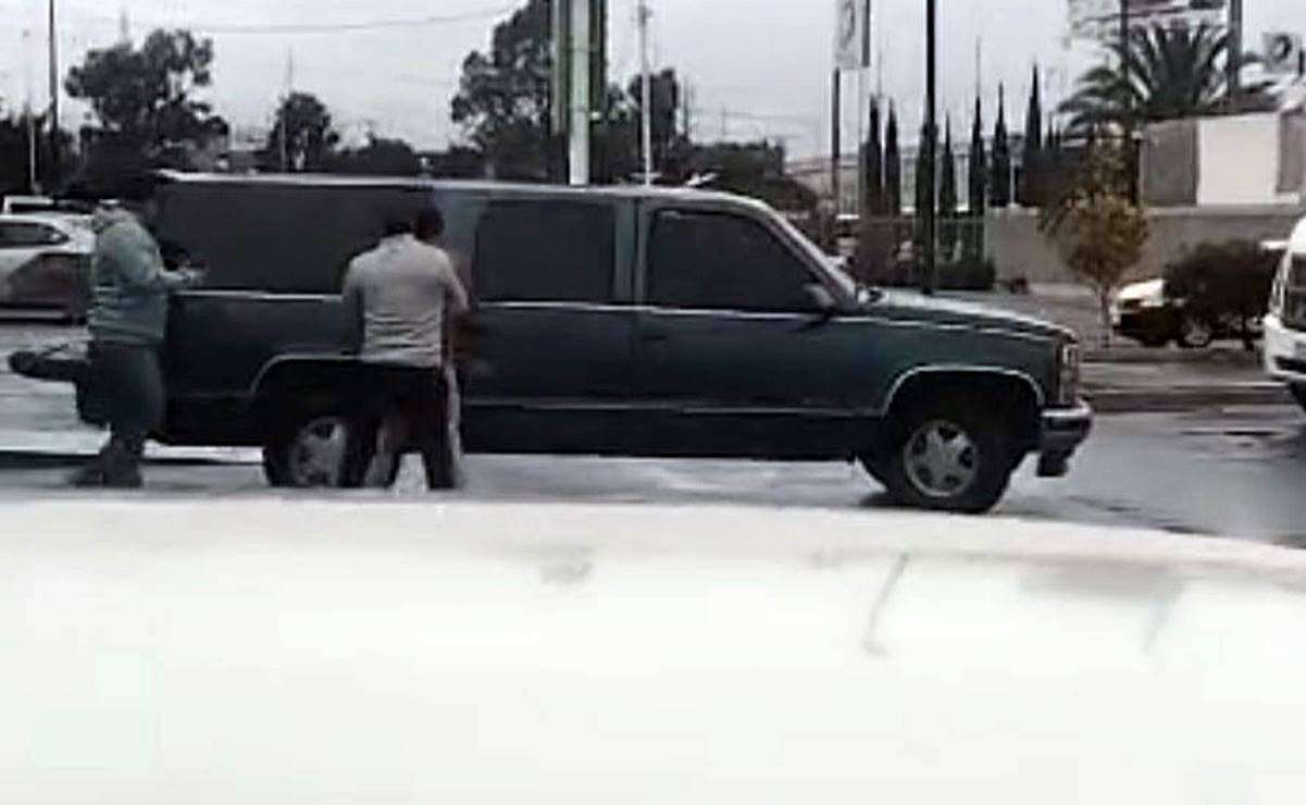 "Anoten las placas": Atraco en supermercado de Soledad, roban pantallas y huyen en camioneta