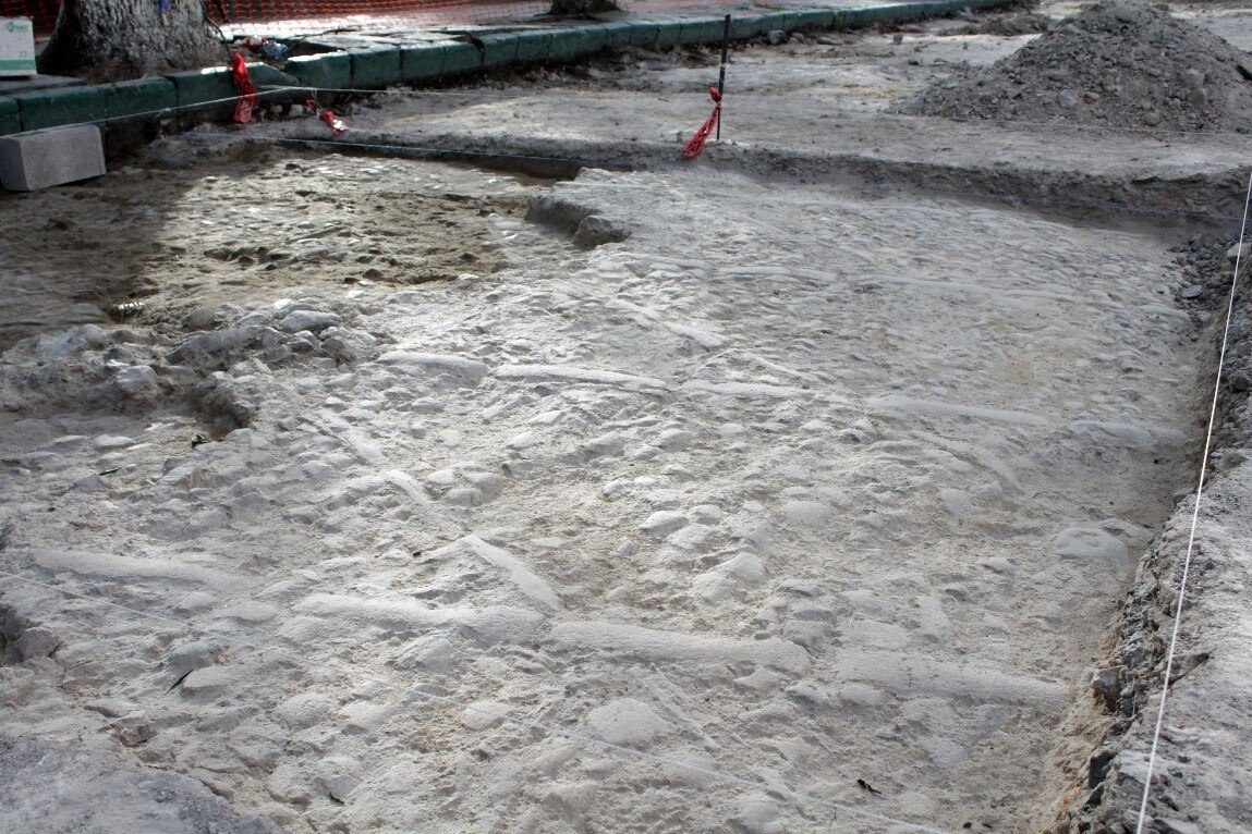 Obras en capital de SLP ponen al descubierto vestigios del siglo XVII y XIX. Fotos: INAH-SLP