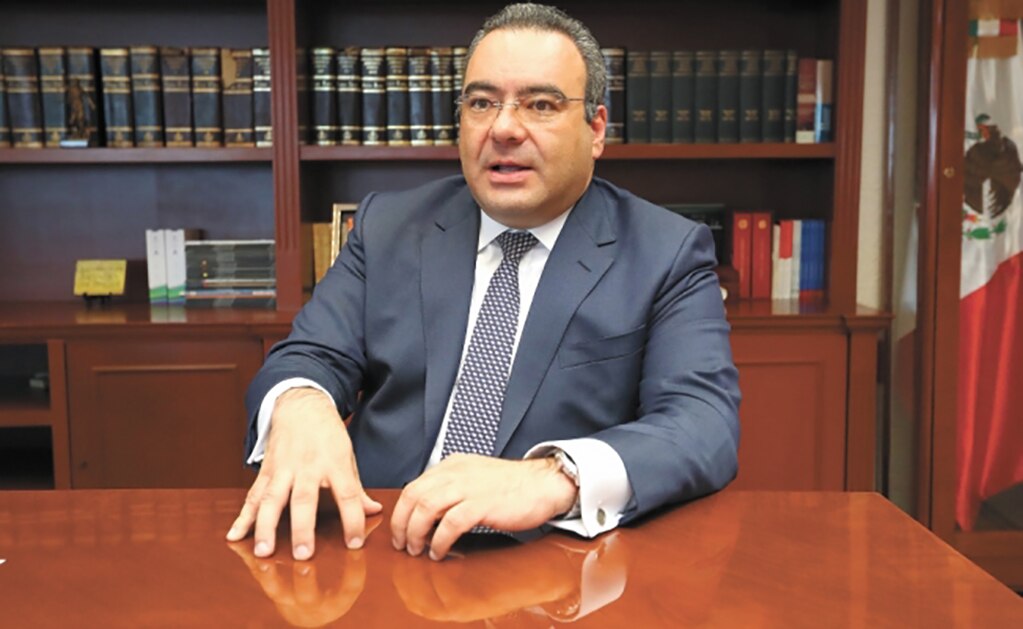 Se van 390 mil mdp en evasión; aplicarán “fuerza nuclear”