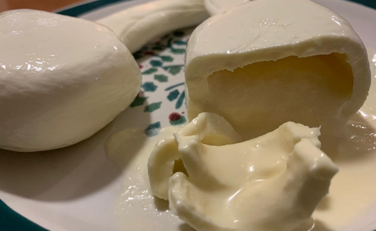 ¡El sabor secreto de SLP! Descubre el queso de bola cremoso y el fresco queso de aro, los emblemas lácteos de la Huasteca Potosina. Foto: Facebook, Huastequísima
