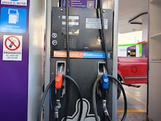 Llenar el tanque ya cuesta como una despensa: la gasolina ahorca el bolsillo de familias en SLP 