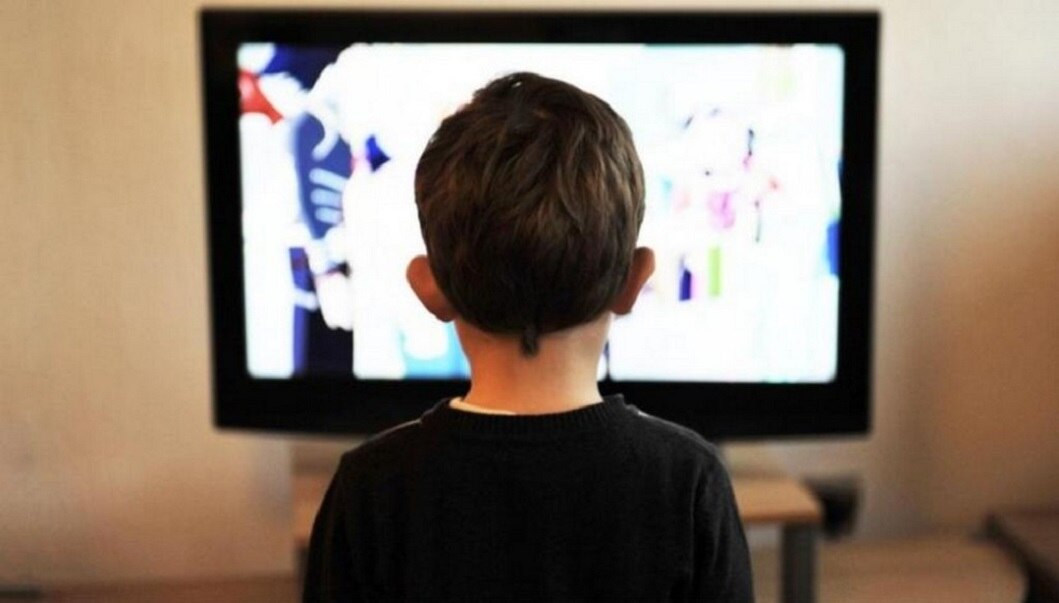  Niños que ven mucha televisión tienen más ansiedad