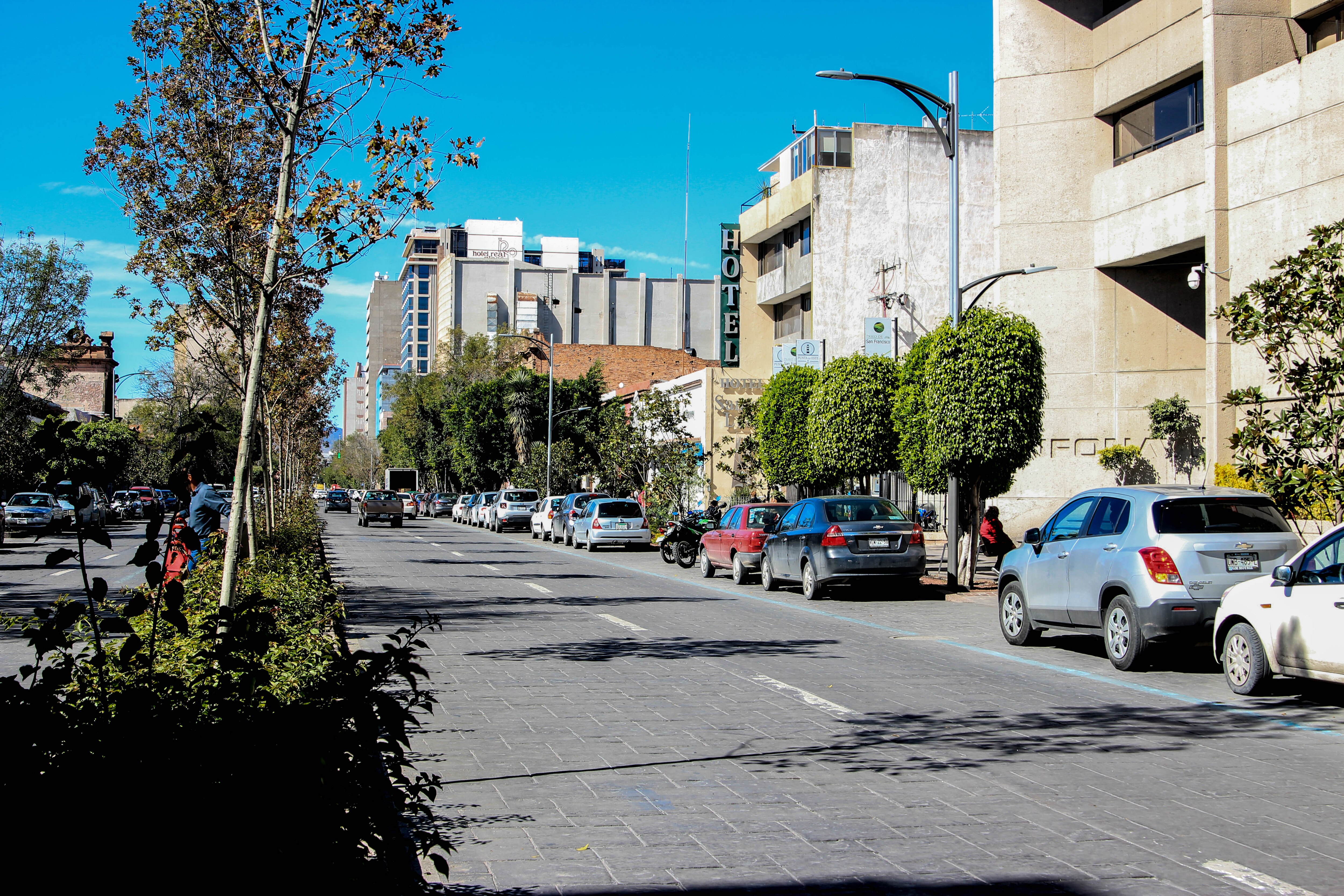 Viable eliminar zona de estacionamiento en Carranza