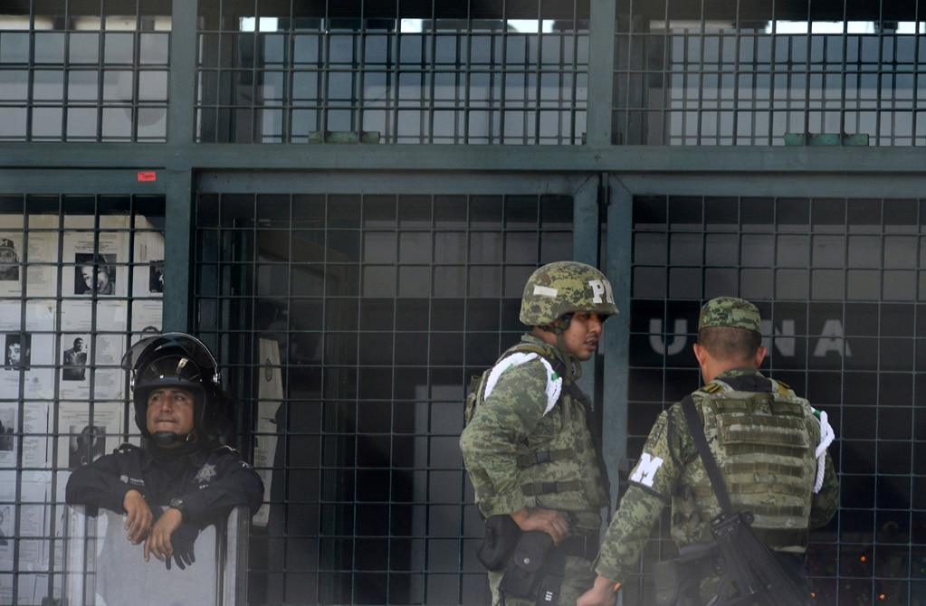 Pega déficit de custodios en penales en SLP