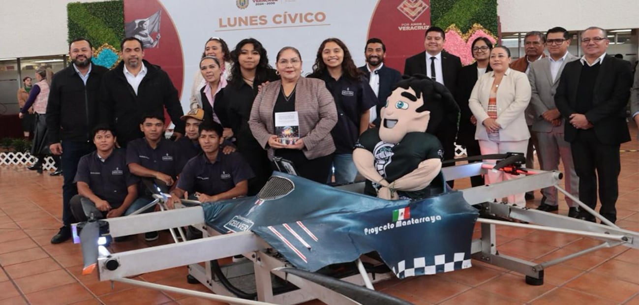 "Proyecto Mantarraya", el primer dron tripulado fabircado por estudiantes de Veracruz. Foto: Gobierno de Veracruz