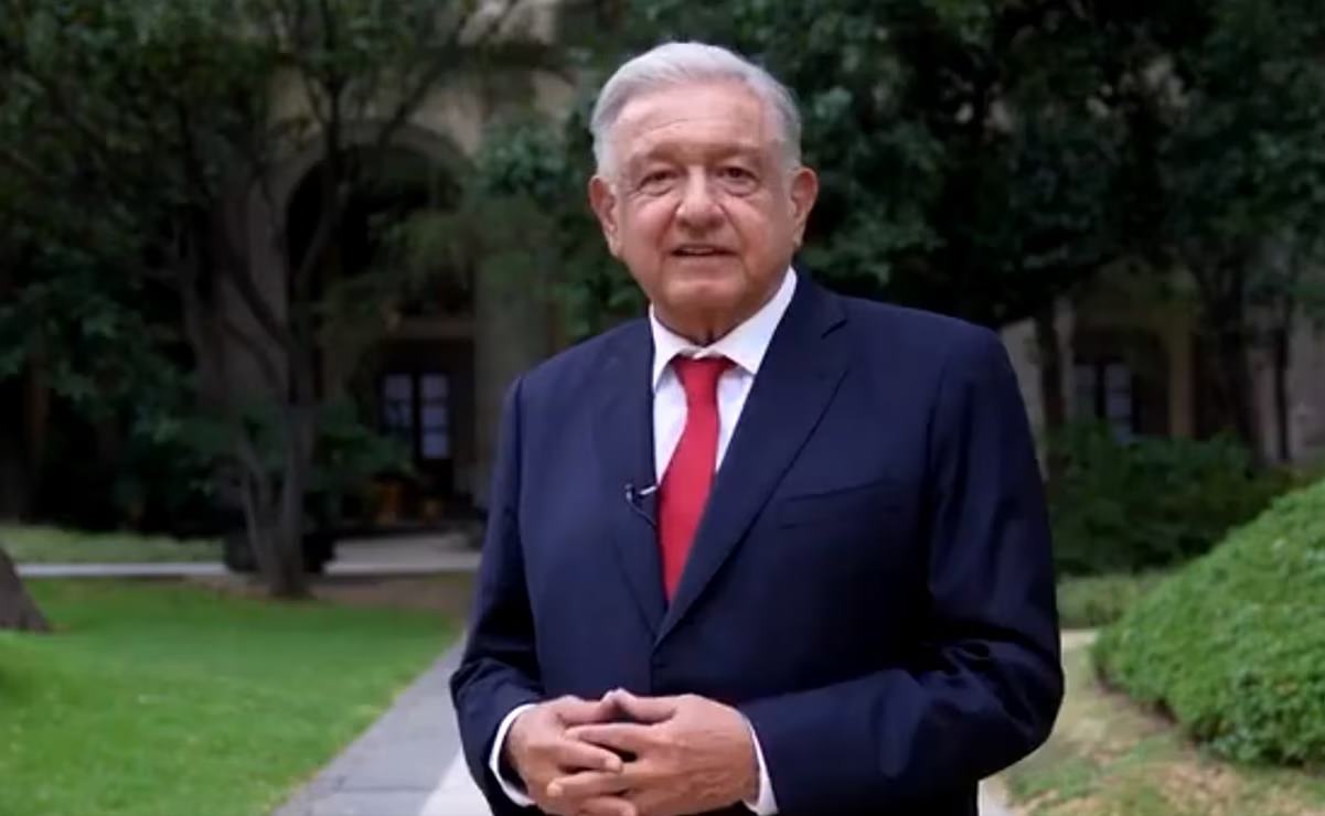 VIDEO. AMLO se despide de maestros y les agradece que durante su mandato no hubo paros