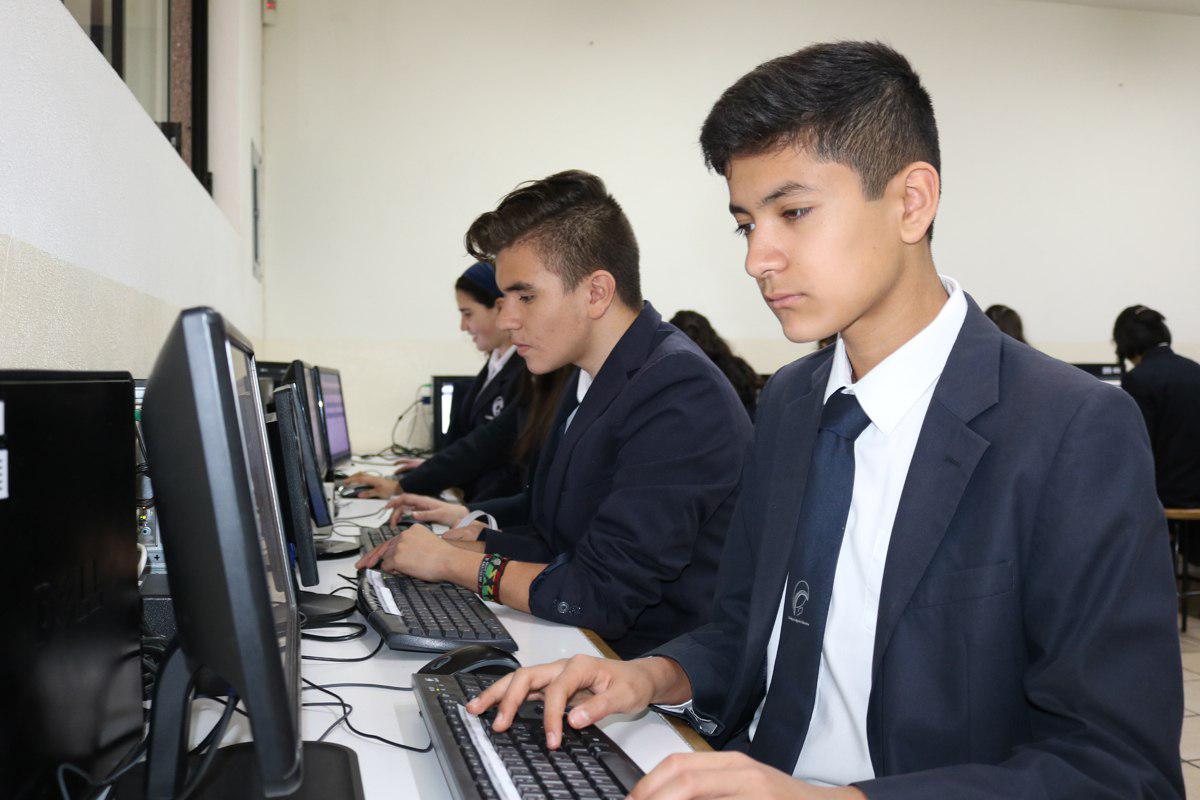 SEGE evaluó a alumnos de secundaria con prueba PLANEA