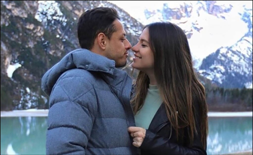 Chicharito pasea por Italia y no entrena con el West Ham