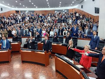 Panistas se disputan por una curul en inicio de la LXIV Legislatura del Congreso de SLP
