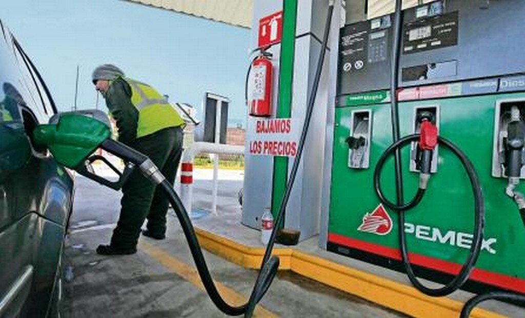 De acuerdo con autoridades, el mercado de los combustibles tiene un costo actualizado de casi 800 mil millones de pesos anuales en ventas (ARCHIVO EL UNIVERSAL)