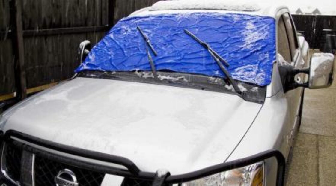 ¿Qué hacer si mi auto amanece con hielo?