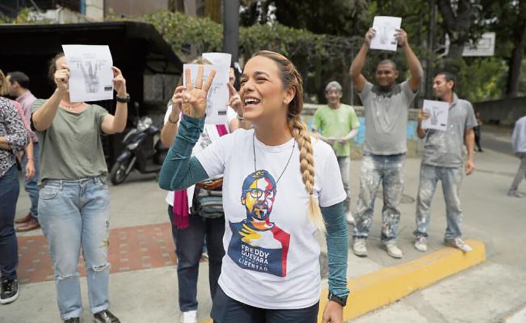 Juan Guaidó es nuestro presidente: Lilian Tintori