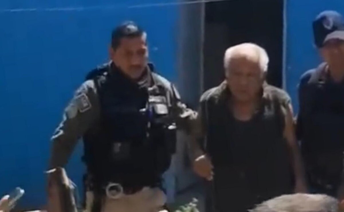 El adulto mayor intoxicó a la menor que vendía pays con un vaso de agua. Foto: Captura de video