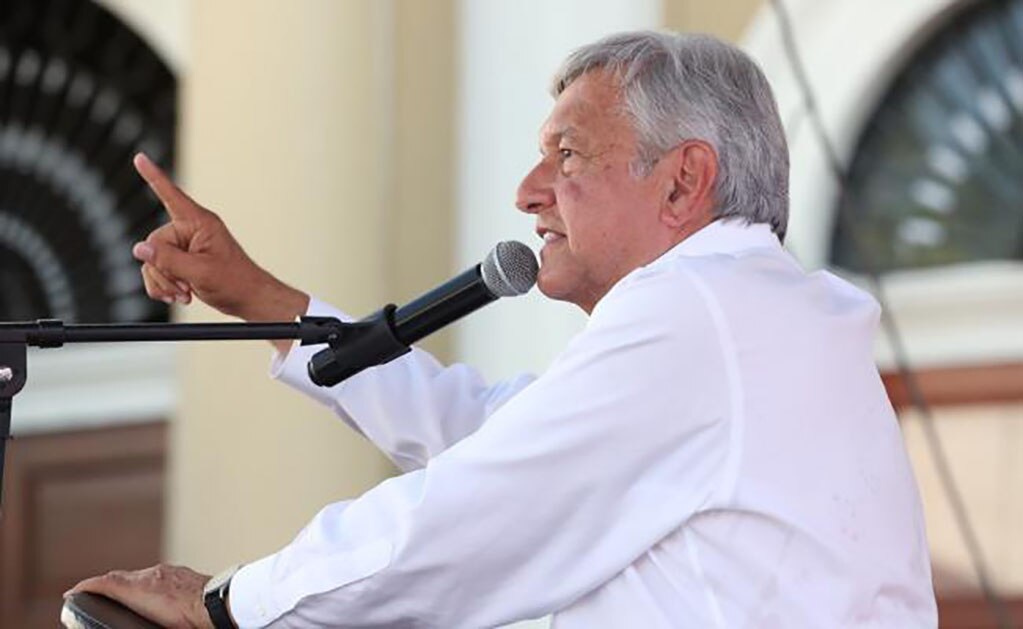 Para algunos soy un peligro,para otros ya me volví fresa: AMLO