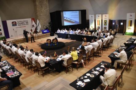 Nombran a Roberto Díaz de León presidente de CLAEC