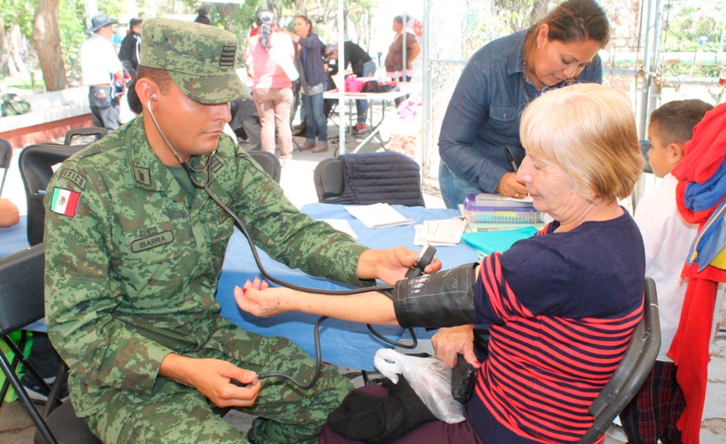 DIF municipal realiza jornada de salud en colonia San Luis Rey