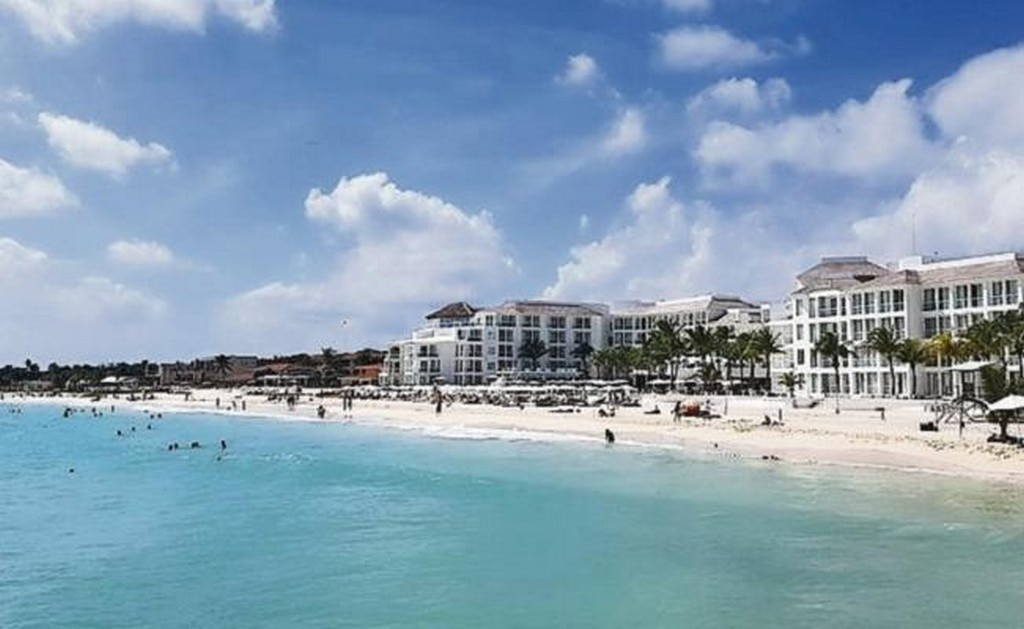  Un millón 600 mil turistas pasarán vacaciones en playas del Caribe Mexicano