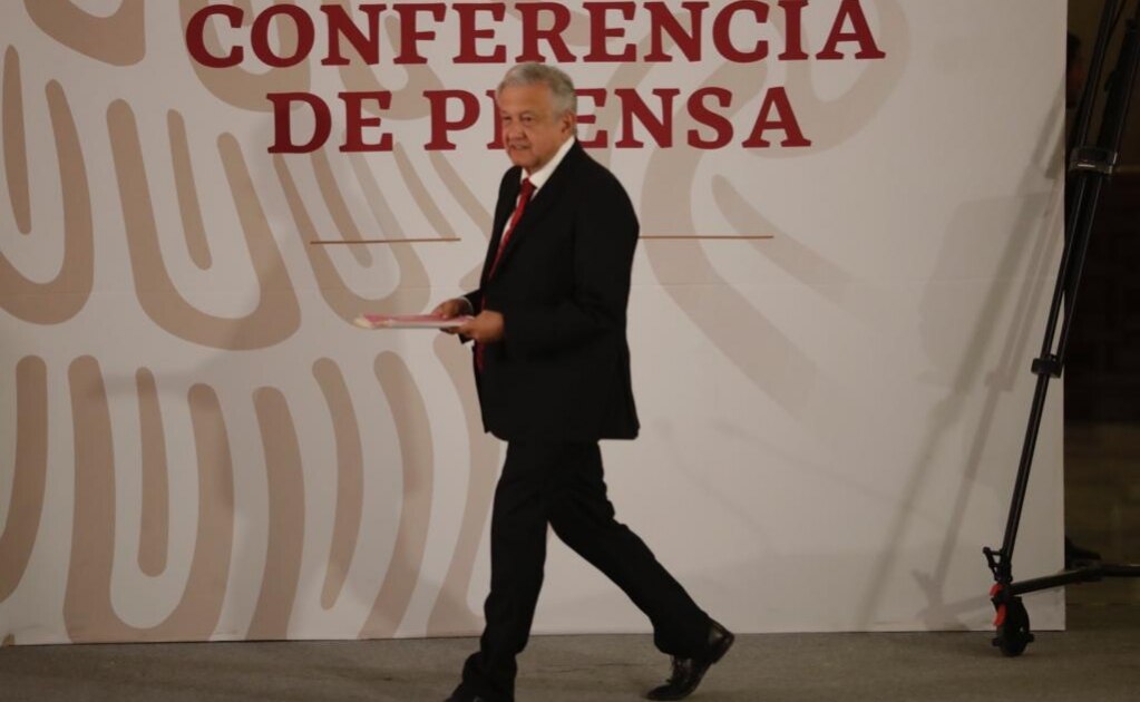 López Obrador acusa a bots de amenazas a prensa