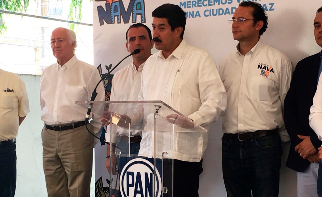 Javier Corral visita SLP; lanza advertencia a Peña Nieto