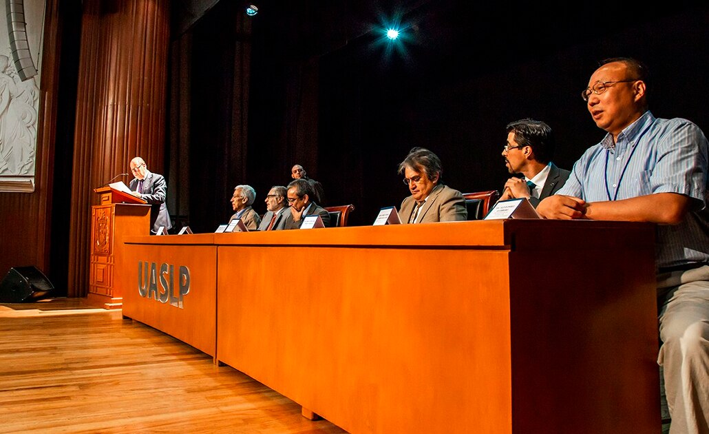 UASLP inaugura Conferencia Internacional sobre Ciencia no lineal y Complejidad