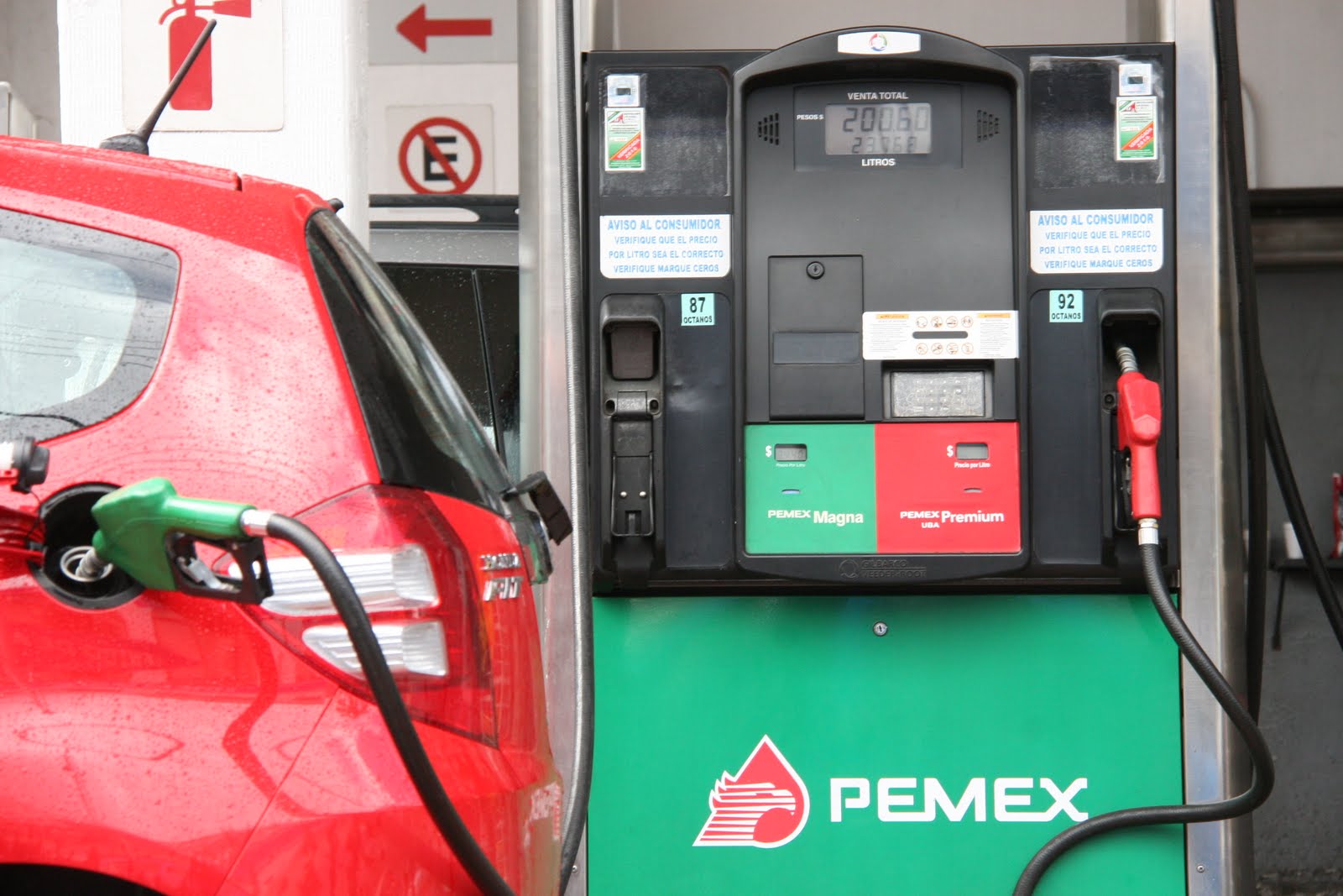 #ÚltimaHora Roban gasolinera en periférico norte