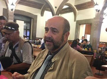 Pide militante de Morena a AMLO poner orden en SLP