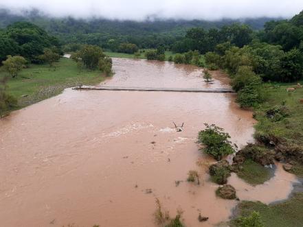 Por creciente de ríos en la Huasteca se suspenden paseos acuáticos