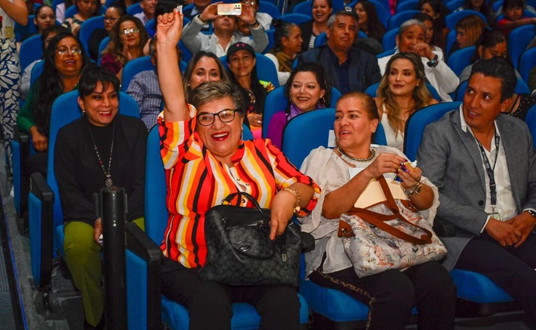 Entregan créditos de emprendimiento a mujeres potosinas. Fotos: Especiales